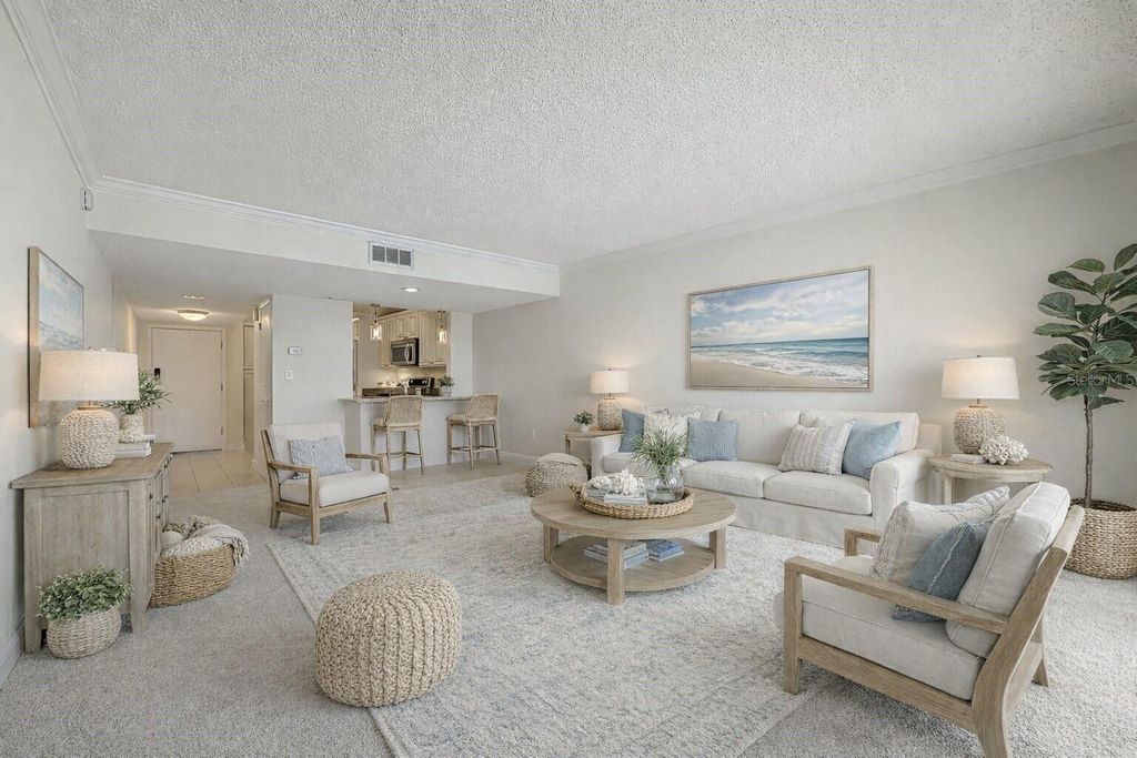 Image 3 of property listing at 1361 SNELL ISLE BOULEVARD NE 6, St Petersburg, FL 33704