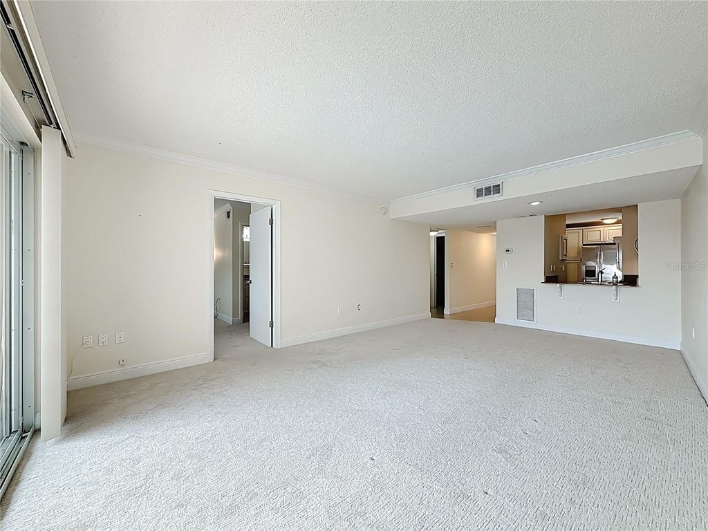 Image 59 of property listing at 1361 SNELL ISLE BOULEVARD NE 6, St Petersburg, FL 33704