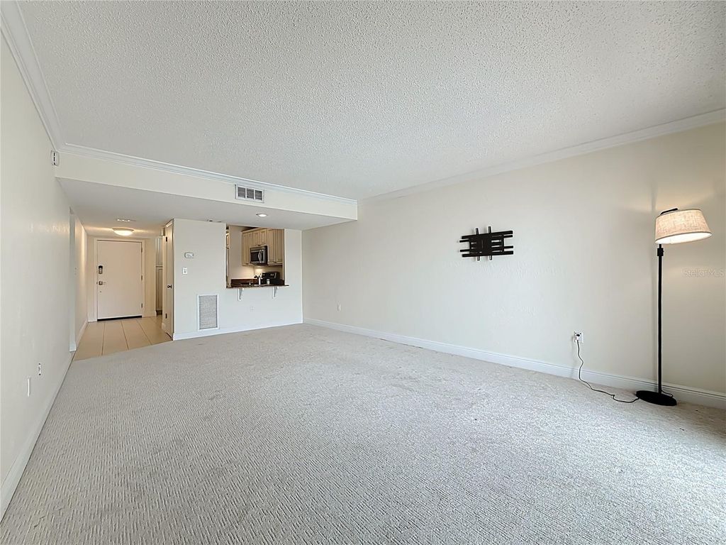 Image 60 of property listing at 1361 SNELL ISLE BOULEVARD NE 6, St Petersburg, FL 33704