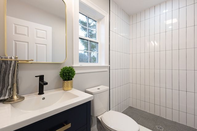 505 N Central St, East Bridgewater, MA 02333