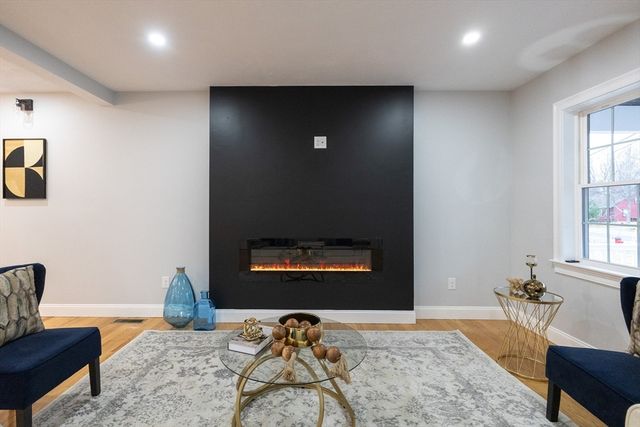 505 N Central St, East Bridgewater, MA 02333