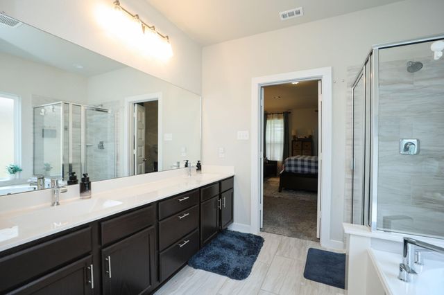5511 Gothic Oak Drive, Houston, TX 77066
