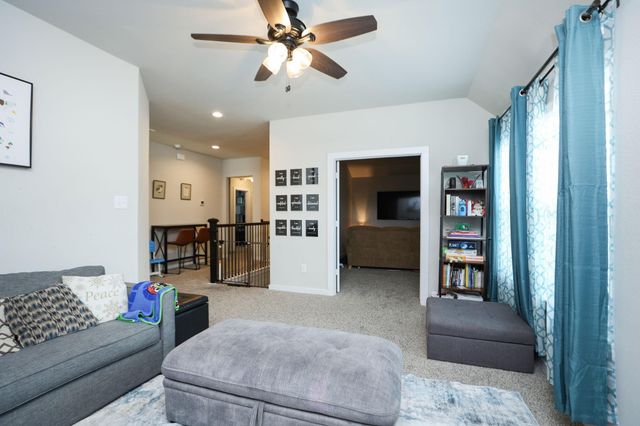 5511 Gothic Oak Drive, Houston, TX 77066