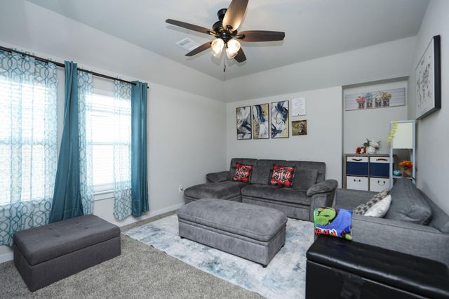 5511 Gothic Oak Drive, Houston, TX 77066