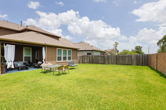 5511 Gothic Oak Drive, Houston, TX 77066