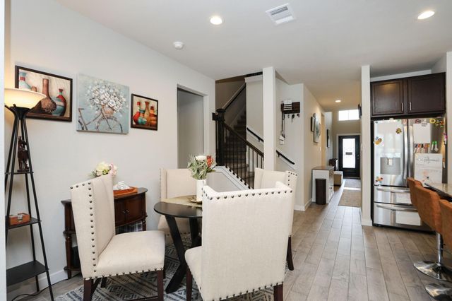 5511 Gothic Oak Drive, Houston, TX 77066