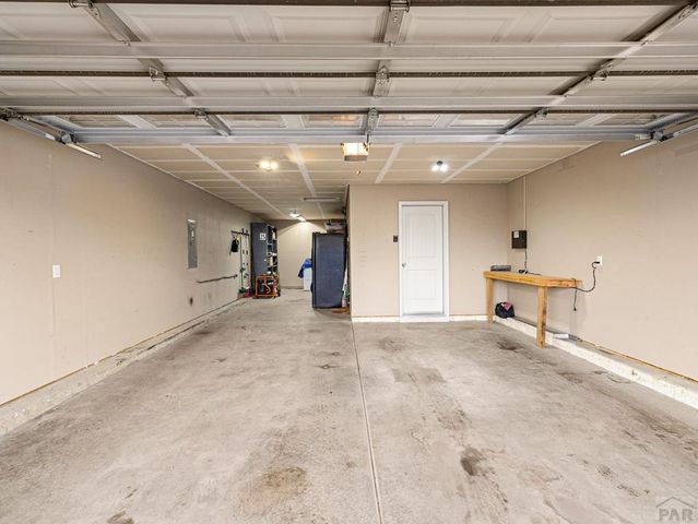 372 W Burke Dr, Pueblo West, CO 81007