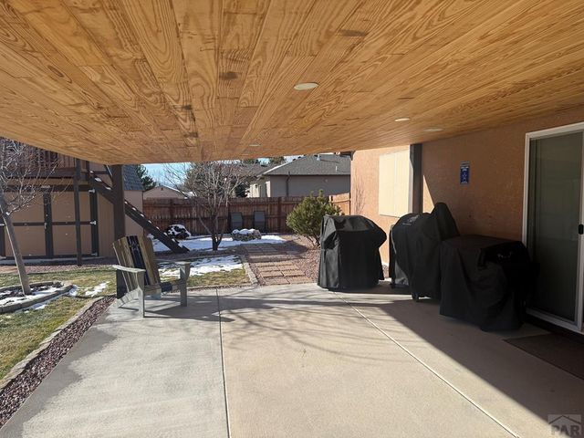 372 W Burke Dr, Pueblo West, CO 81007