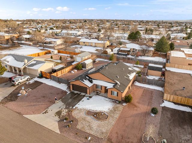 372 W Burke Dr, Pueblo West, CO 81007