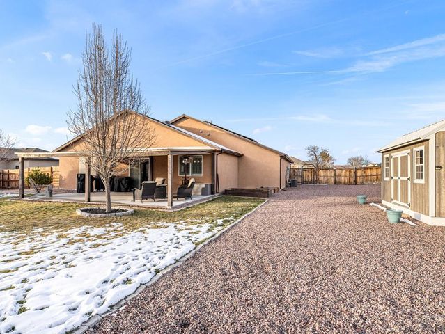 372 W Burke Dr, Pueblo West, CO 81007