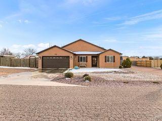 372 W Burke Dr, Pueblo West, CO 81007