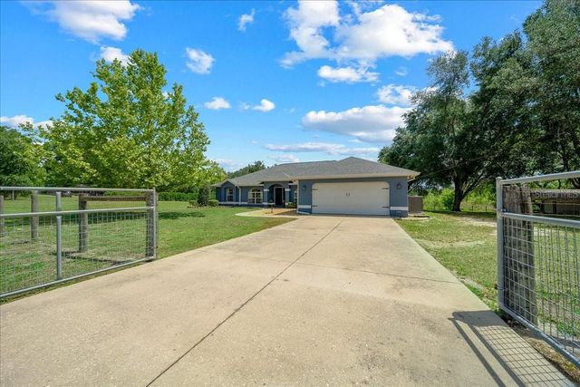 11985 SE 123RD AVENUE, Ocklawaha, FL 32179