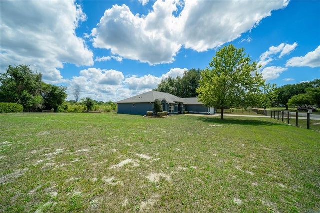 11985 SE 123RD AVENUE, Ocklawaha, FL 32179