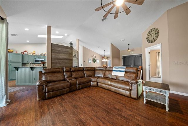 11985 SE 123RD AVENUE, Ocklawaha, FL 32179