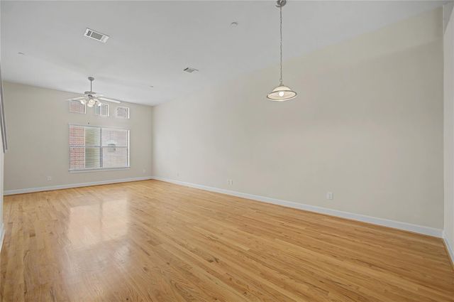 11315 Main Street 1304, Houston, TX 77025