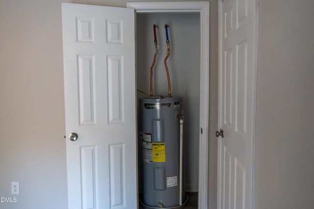 1909 Overlook Drive, Fayetteville, NC 28301