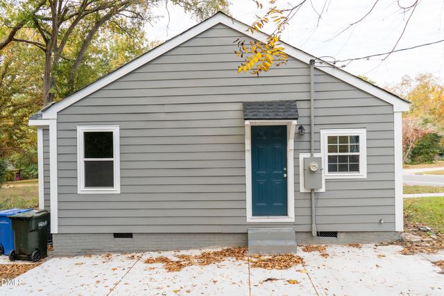 1909 Overlook Drive, Fayetteville, NC 28301