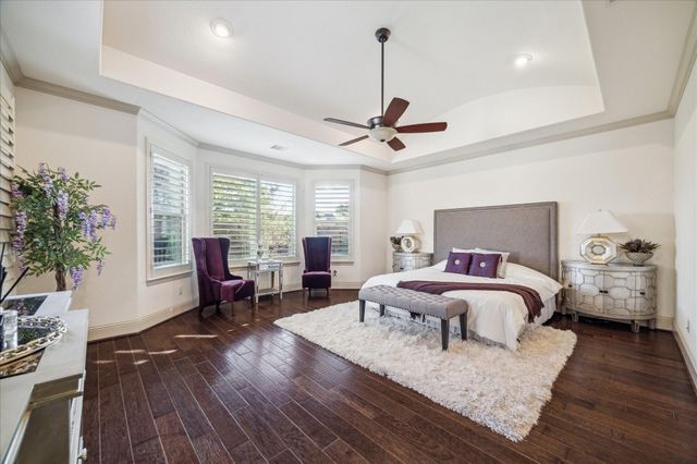 6007 Abercombie Lane, Sugar Land, TX 77479