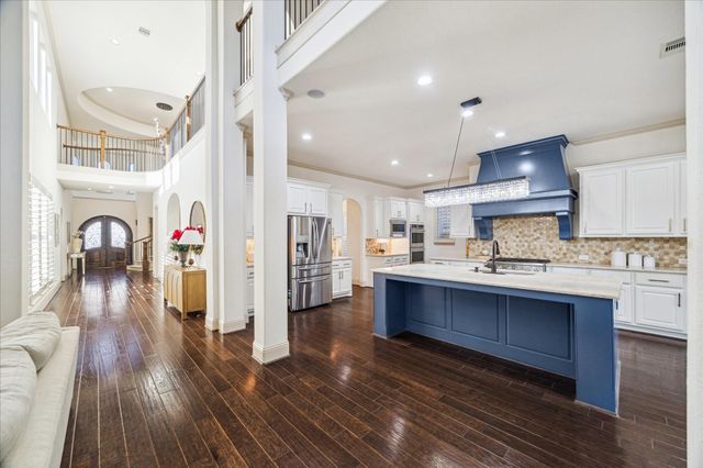 6007 Abercombie Lane, Sugar Land, TX 77479