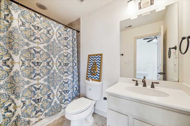 6007 Abercombie Lane, Sugar Land, TX 77479