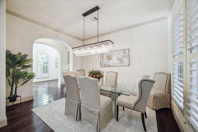 6007 Abercombie Lane, Sugar Land, TX 77479