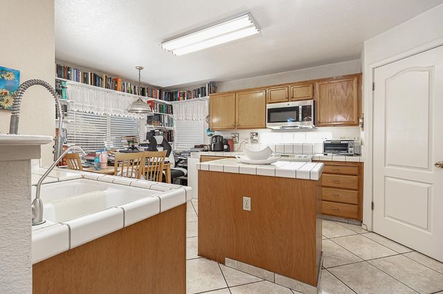 5220 Cimarron Ct, Salida, CA 95368