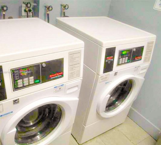 498 NW 165th St Rd D-202, Miami, FL 33169