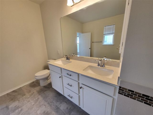 817 Solitude DR, Pflugerville, TX 78660