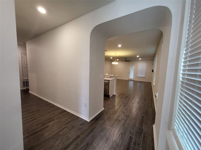 817 Solitude DR, Pflugerville, TX 78660