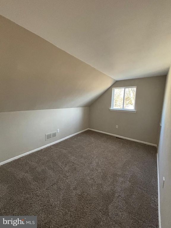 4 SAINT PATS CIR, Elkton, MD 21921