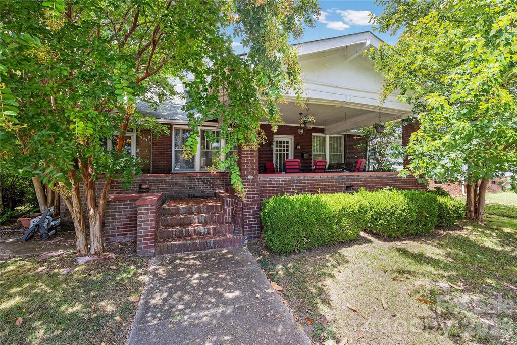 170 York Street, Chester, SC 29706
