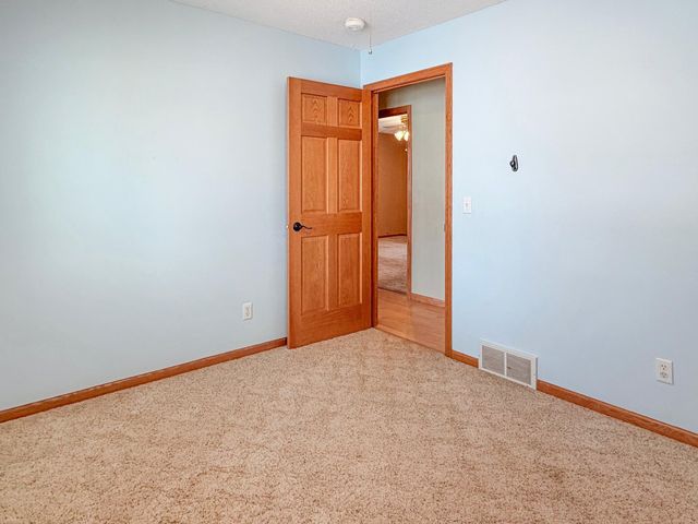 509 Summer Lane, Lakefield, MN 56150