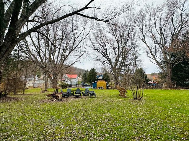 33 South Main Street, Bainbridge, NY 13733