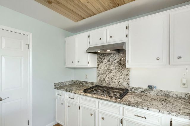 162 Arnold DR, Canyon Lake, TX 78133