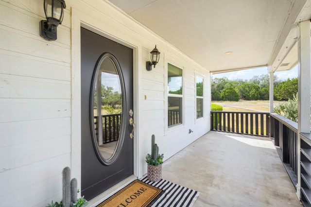 162 Arnold DR, Canyon Lake, TX 78133