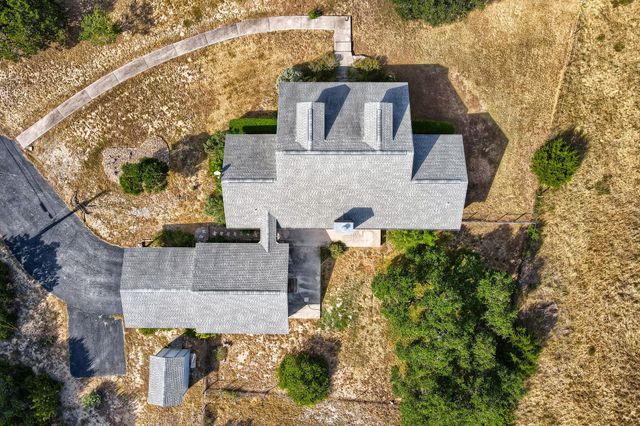 162 Arnold DR, Canyon Lake, TX 78133