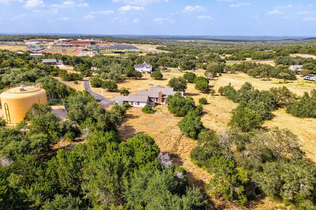 162 Arnold DR, Canyon Lake, TX 78133