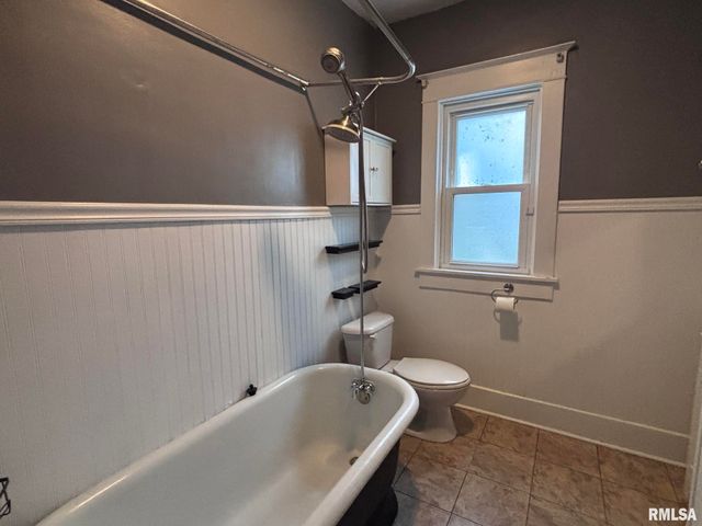 1800 S 4TH Street, Springfield, IL 62703