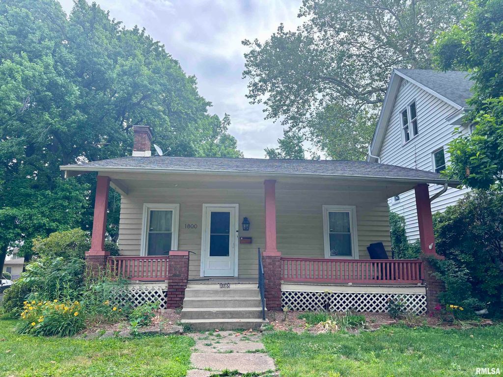 1800 S 4TH Street, Springfield, IL 62703