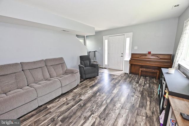 106 STEPHANIE LN, Collegeville, PA 19426