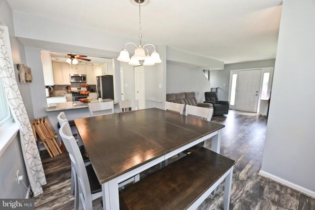 106 STEPHANIE LN, Collegeville, PA 19426