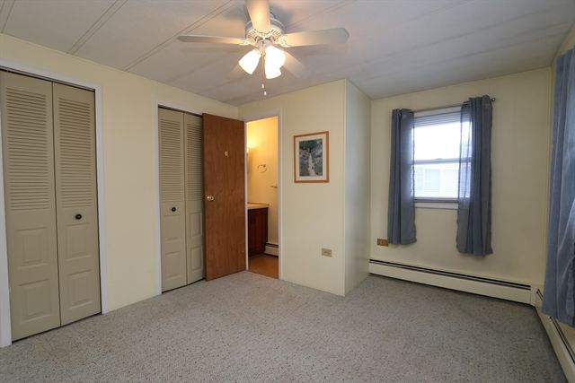 911 Camelot Dr, Exeter, NH 03833