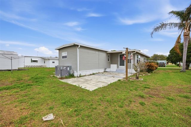 4833 ROYAL PALM DRIVE, Zephyrhills, FL 33542