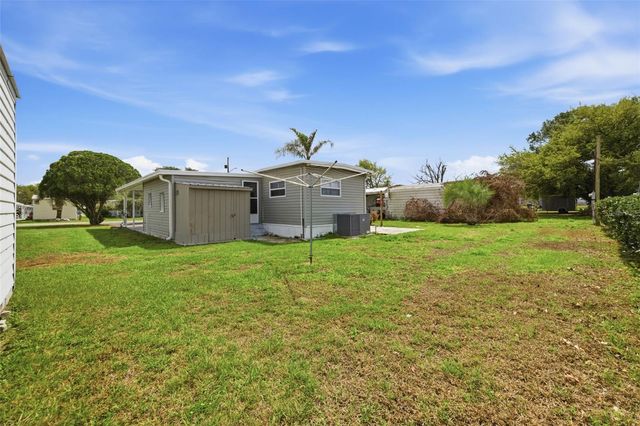 4833 ROYAL PALM DRIVE, Zephyrhills, FL 33542