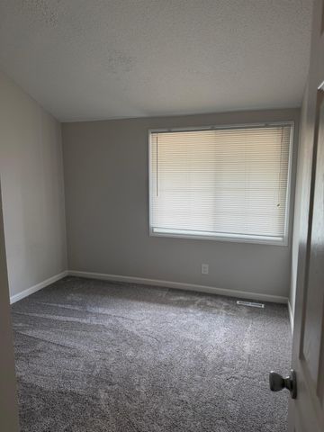 1642 River Bluff Court 105, Eagan, MN 55121