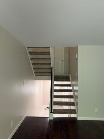 1642 River Bluff Court 105, Eagan, MN 55121