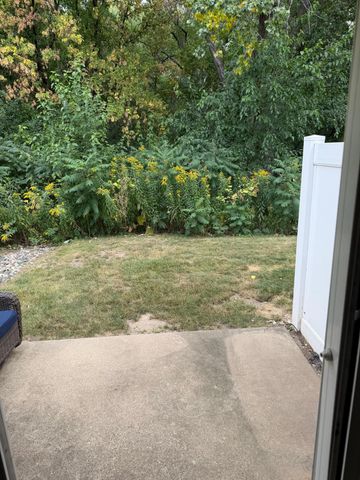 1642 River Bluff Court 105, Eagan, MN 55121