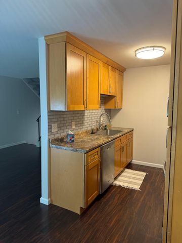 1642 River Bluff Court 105, Eagan, MN 55121