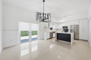 22242 SW 88th Path, Cutler Bay, FL 33190