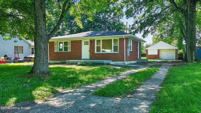 7806 Edna M Rd, Louisville, KY 40258